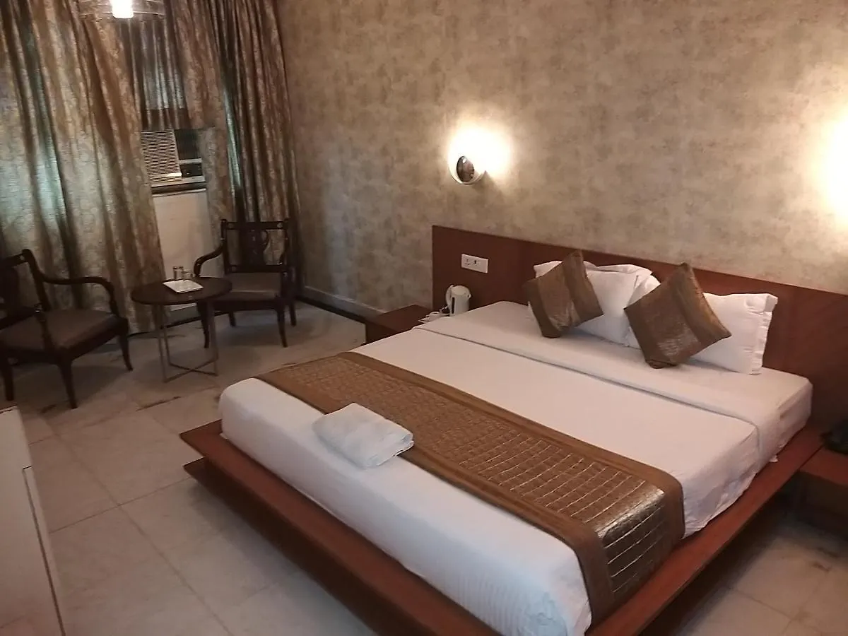 Chanson Grand Westend Delhi  Hotel Delhi (National Capital Territory of India)